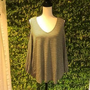 Jones of New York striped top .